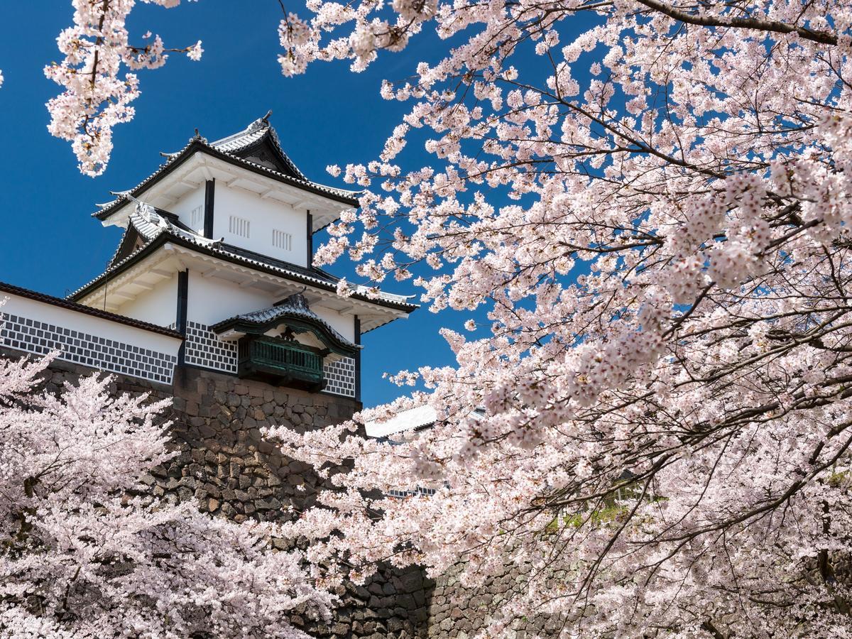 Hotel Wing International Premium Kanazawa Ekimae Exterior foto